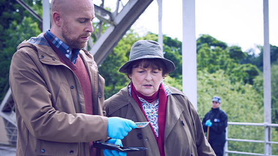 海外ドラマ　ヴェラ信念の女警部　シーズン1~14 海外ドラマ ヴェラ信念の女警部 シーズン1~14 海外ドラマヴェラ信念